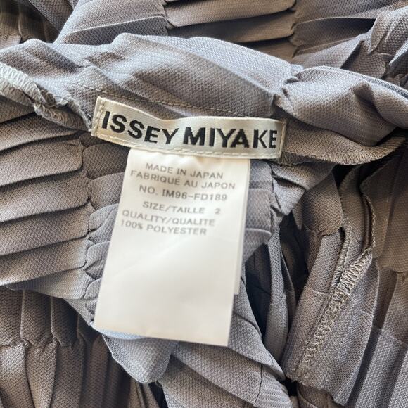 Issey Miyake Gray Dress/ Womens size 2 / Sleeveless Dress With Jacket/ Pleated - Picture 11 of 12